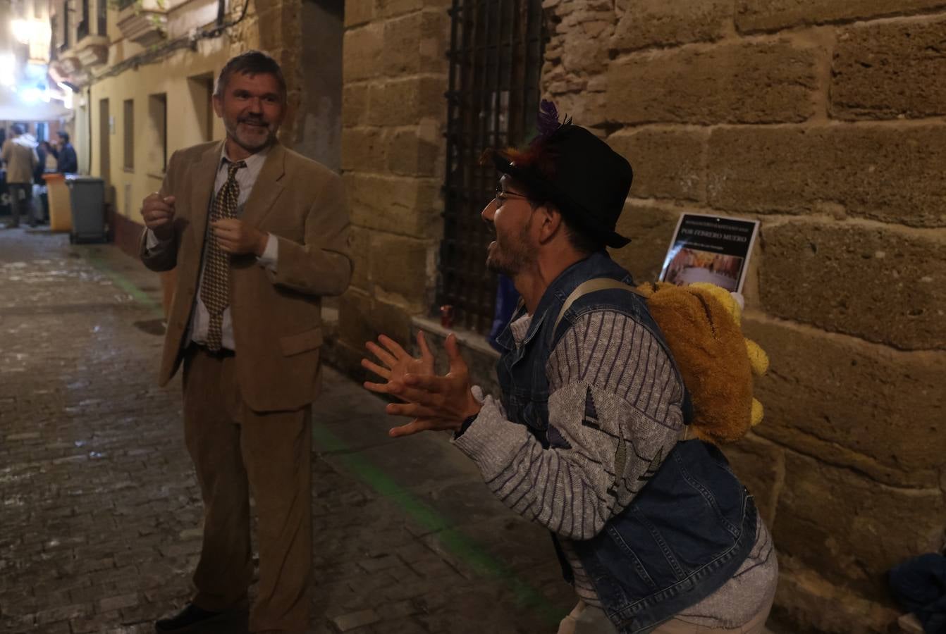 Fotos: Ambiente de jueves de Carnaval en Cádiz