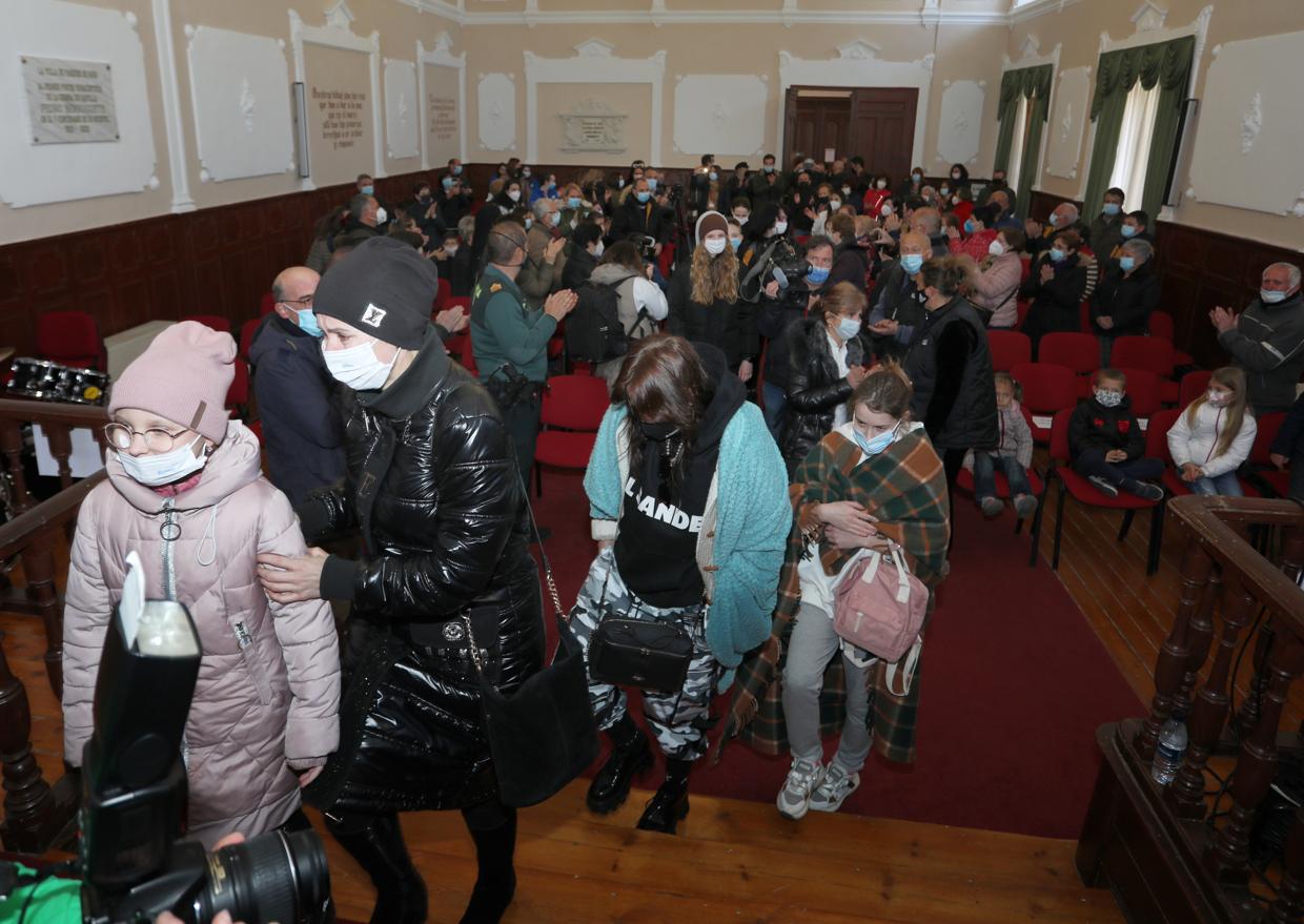 Galería: Así ha sido la recepción de familias ucranianas en Paredes de Nava