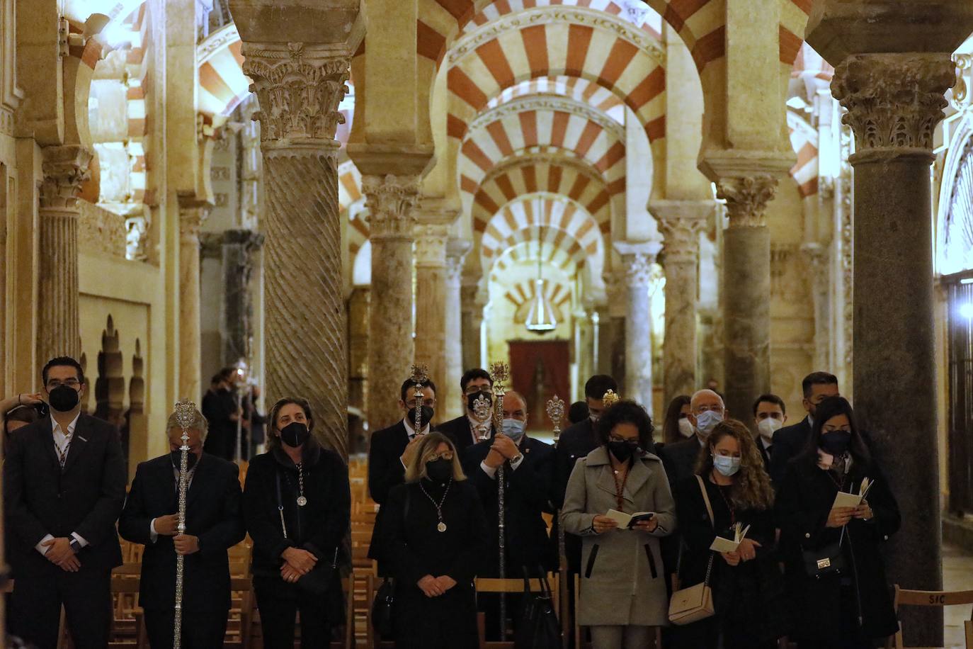 En imágenes, el Vía Crucis del Calvario en Córdoba (II)
