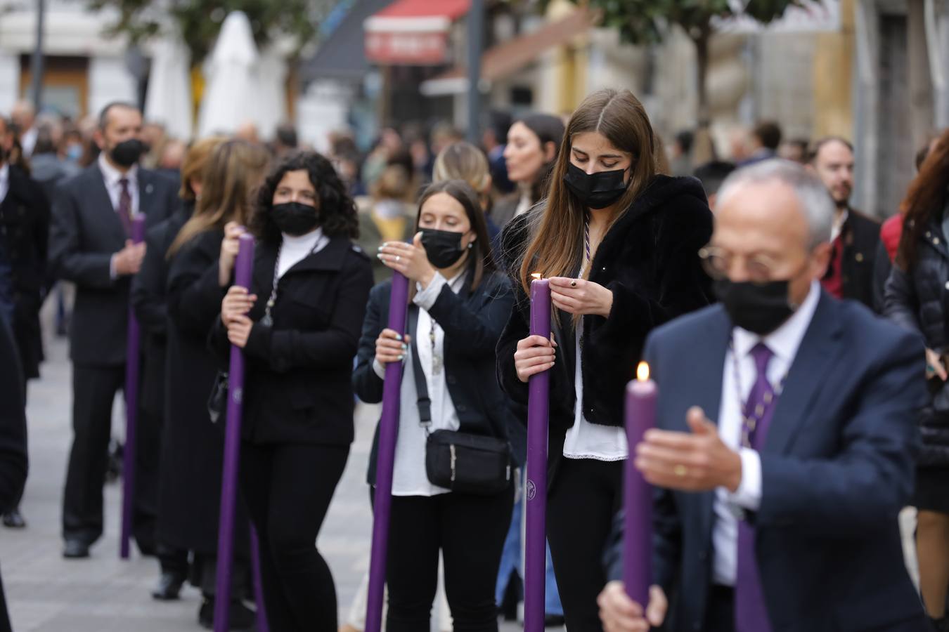 En imágenes, el Vía Crucis del Calvario en Córdoba (I)