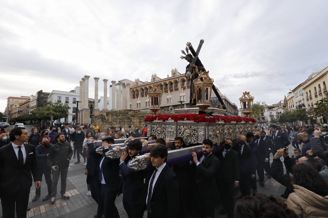 En imágenes, el Vía Crucis del Calvario en Córdoba (I)