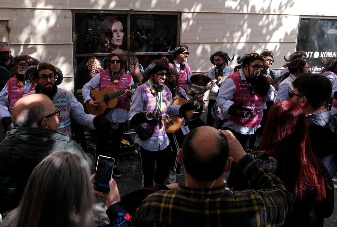Fotos: Ambiente del segundo sábado del Carnaval ilegal de febrero