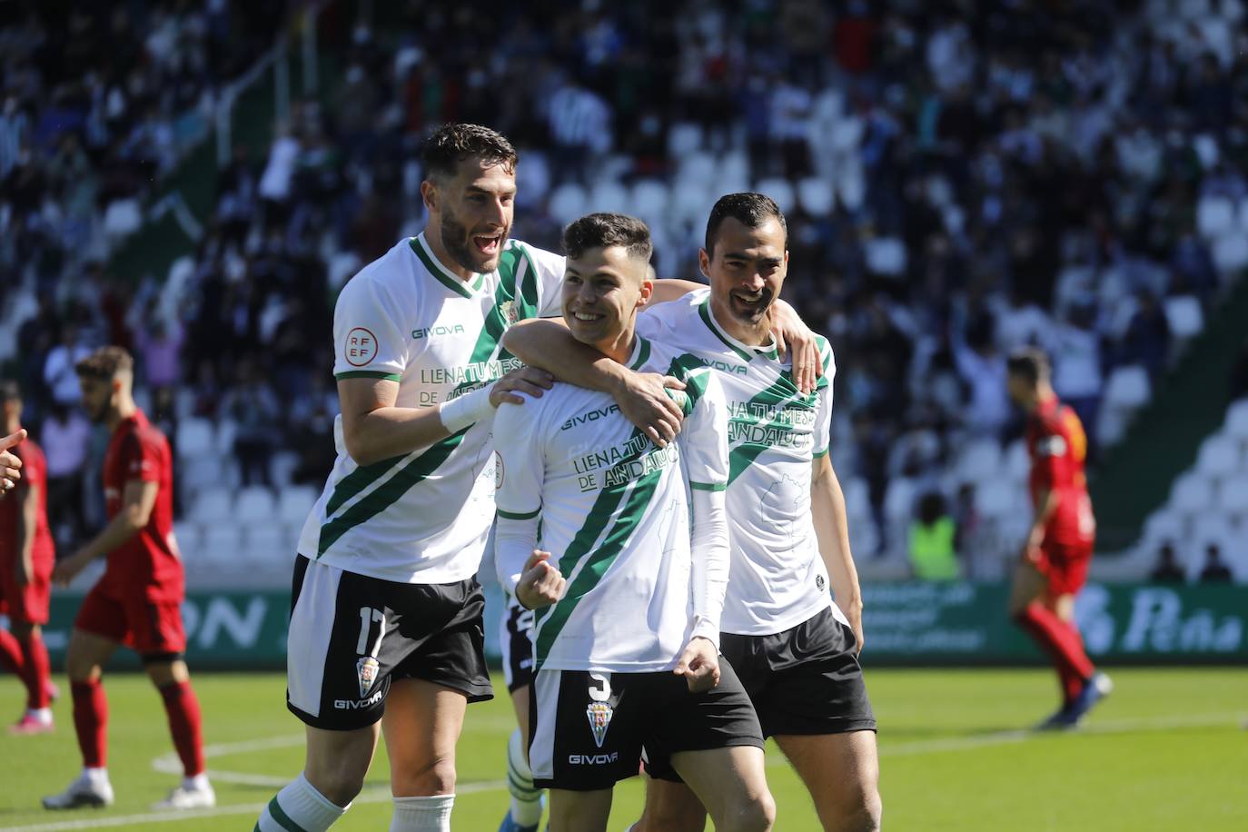 Las mejores jugadas del Córdoba CF - CD Mensajero, en imágenes