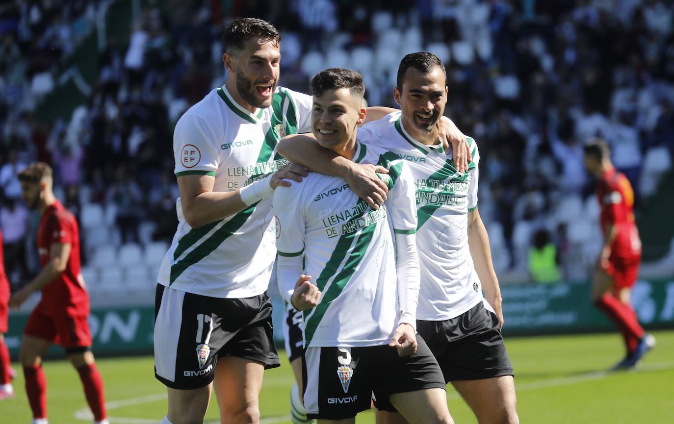 Las mejores jugadas del Córdoba CF - CD Mensajero, en imágenes