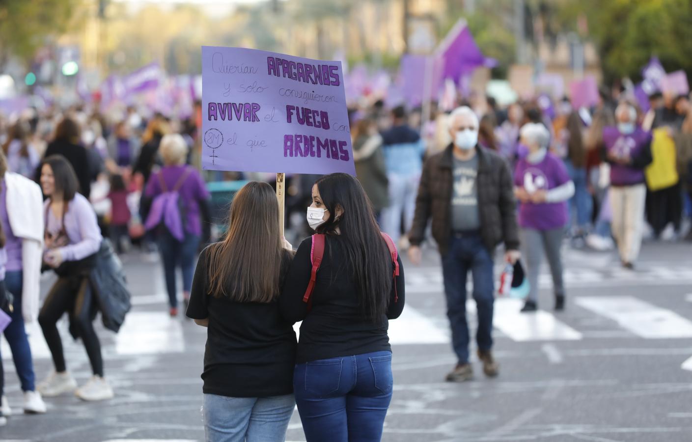 La manifestación del Día Internacional de la Mujer en Córdoba, en imágenes