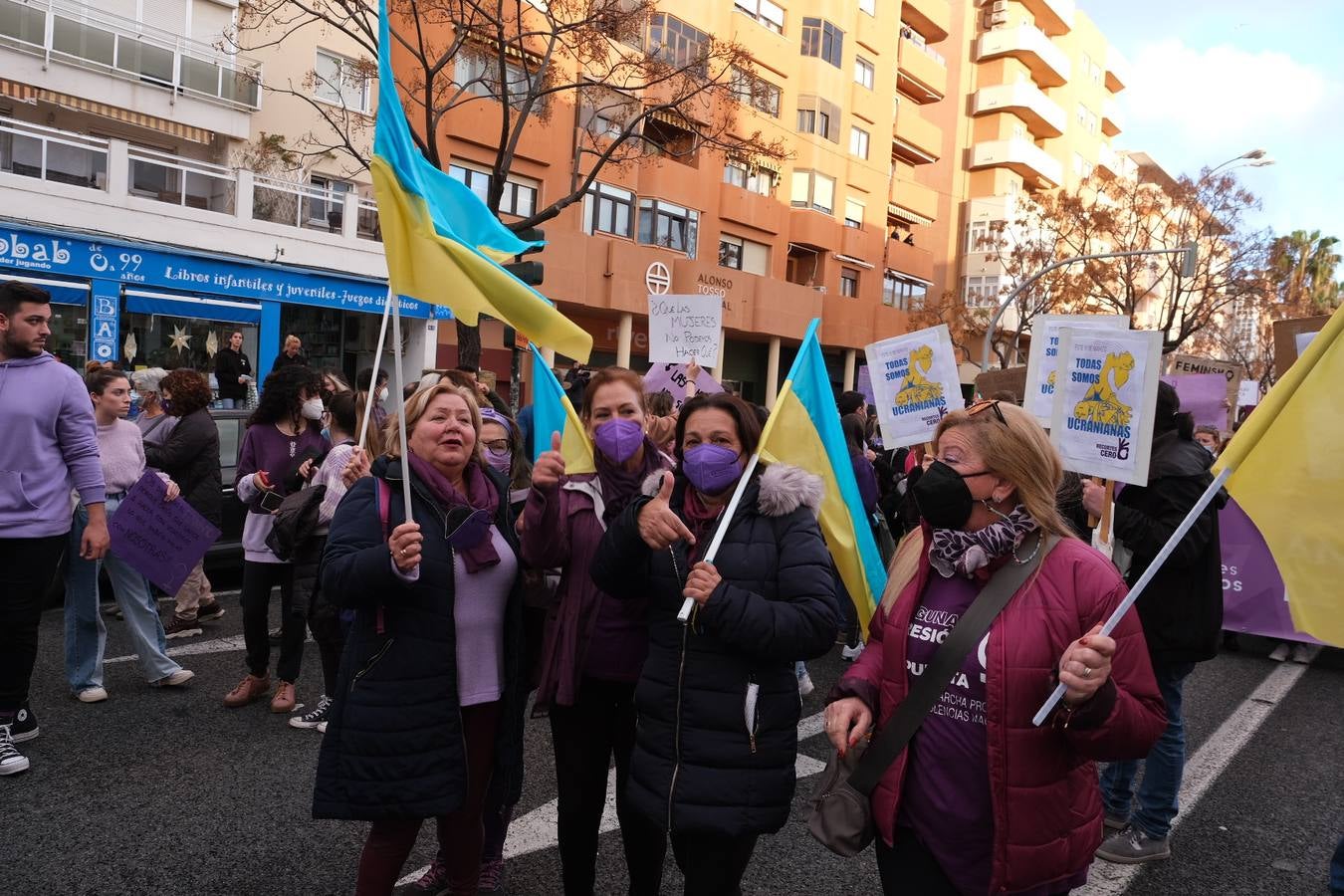 FOTOS: Marcha por el 8M en Cádiz