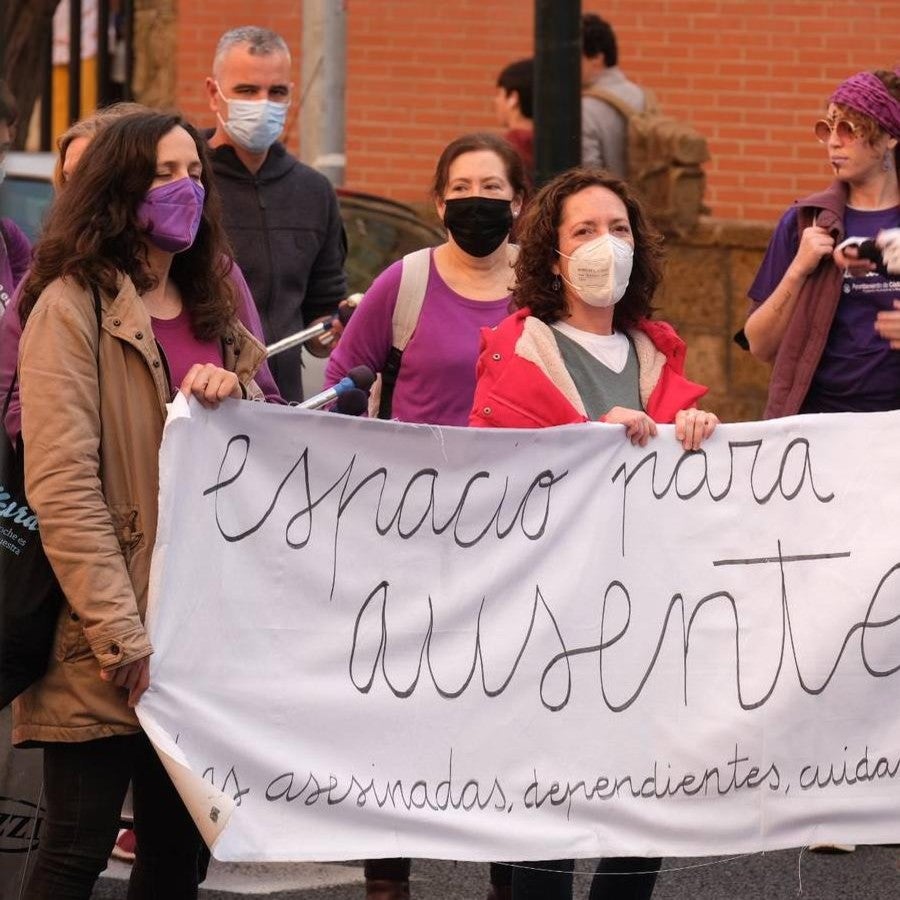 FOTOS: Marcha por el 8M en Cádiz