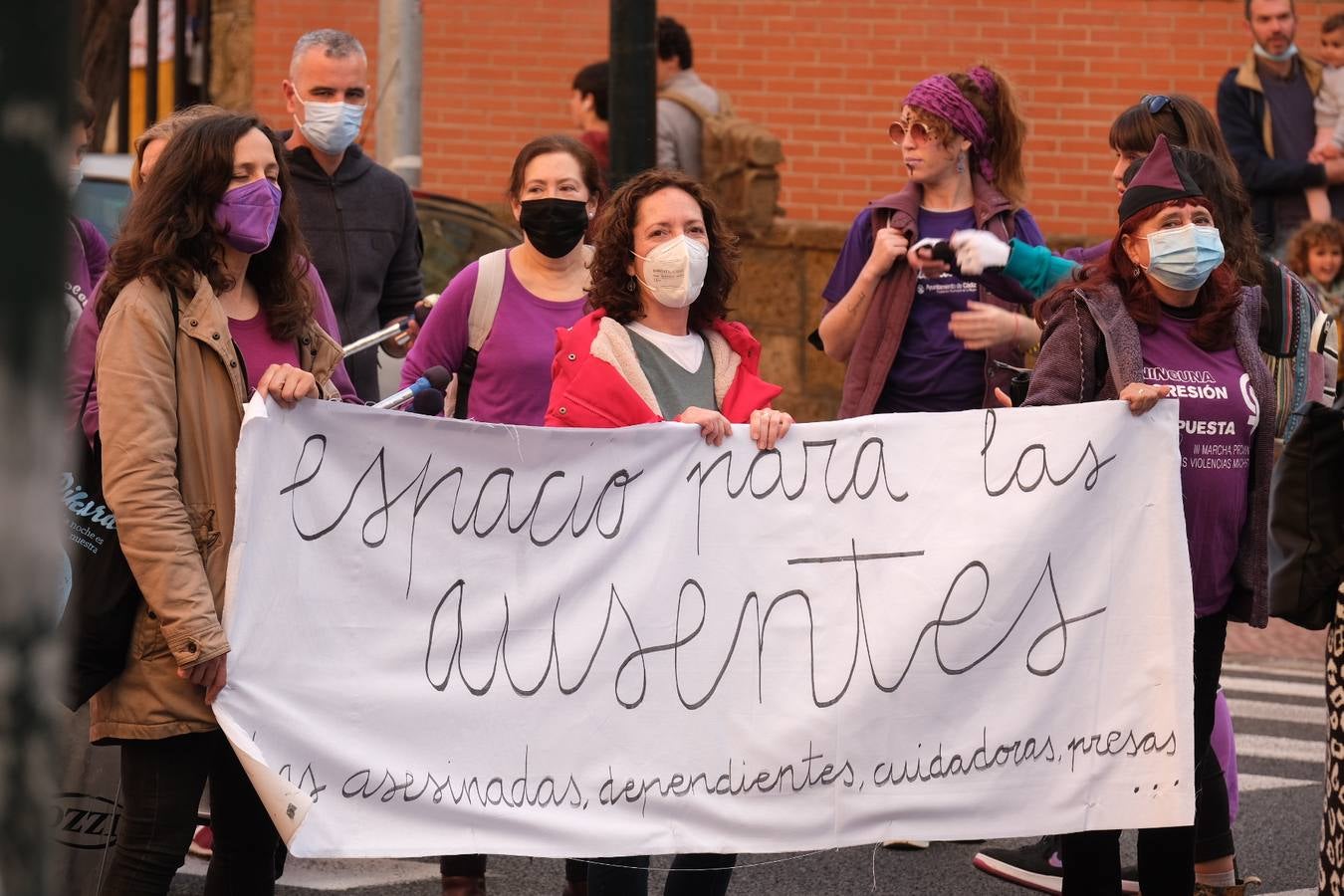 FOTOS: Marcha por el 8M en Cádiz