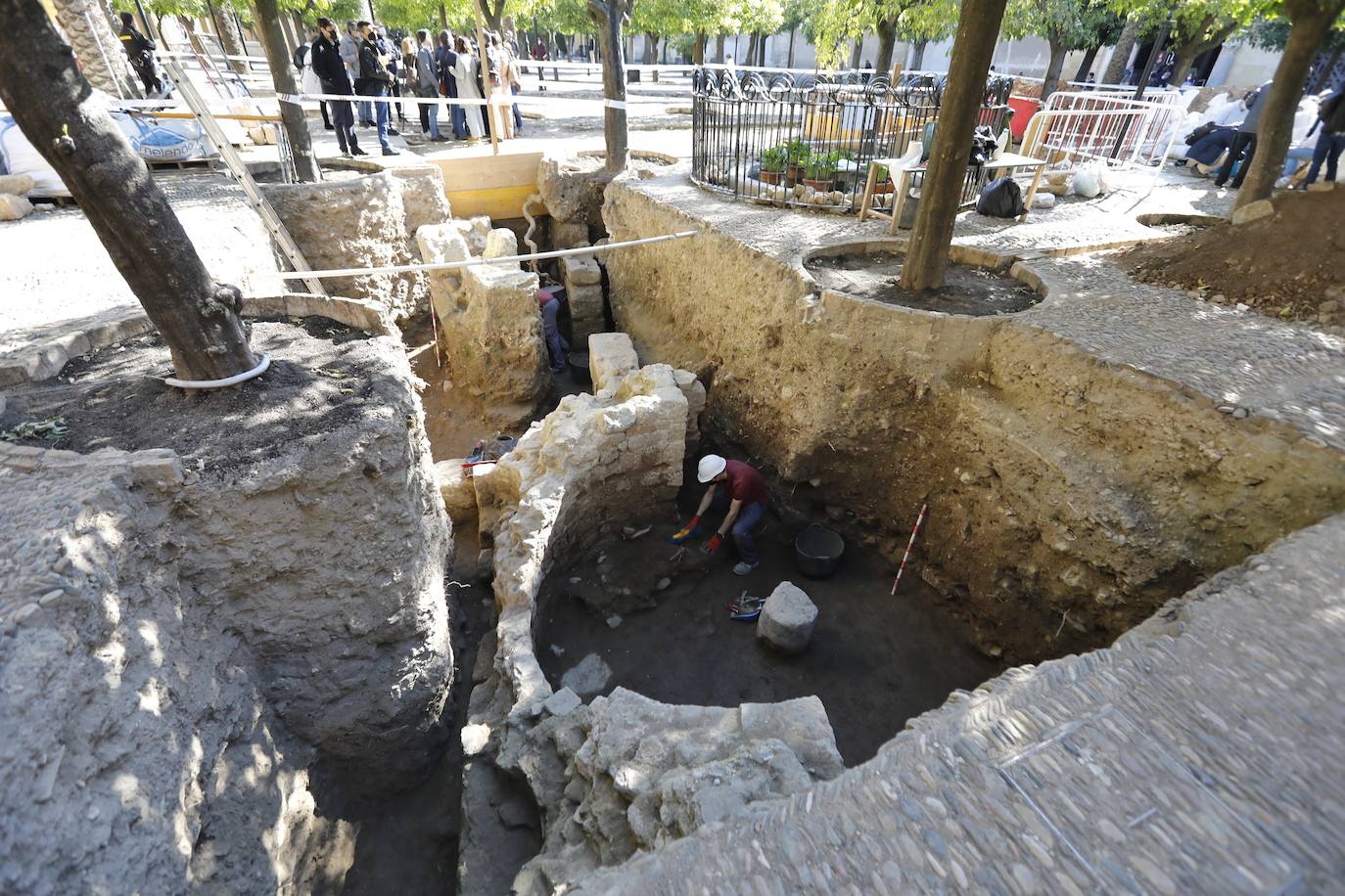 La excavación arqueológica en la Mezquita-Catedral de Córdoba, en imágenes