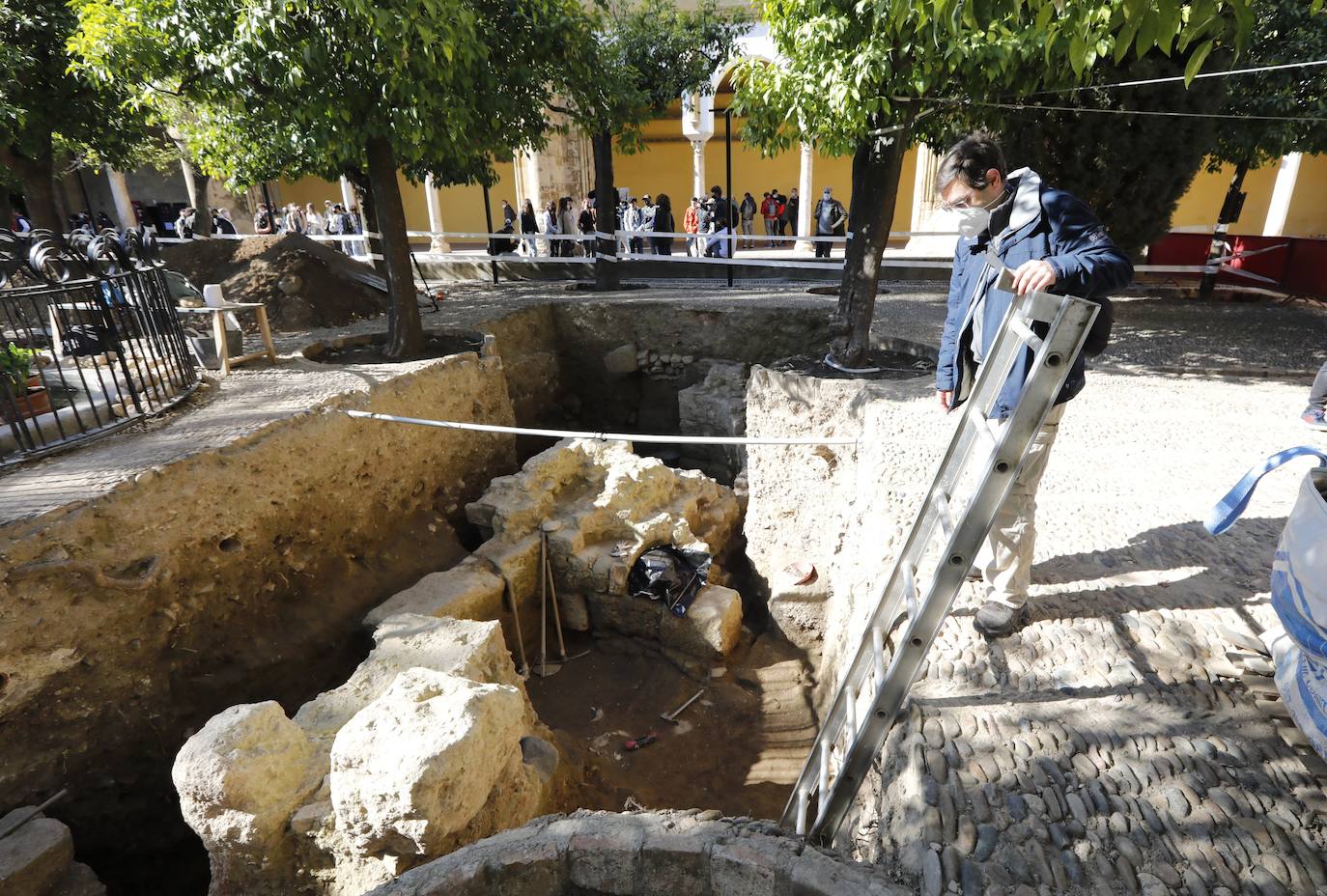 La excavación arqueológica en la Mezquita-Catedral de Córdoba, en imágenes