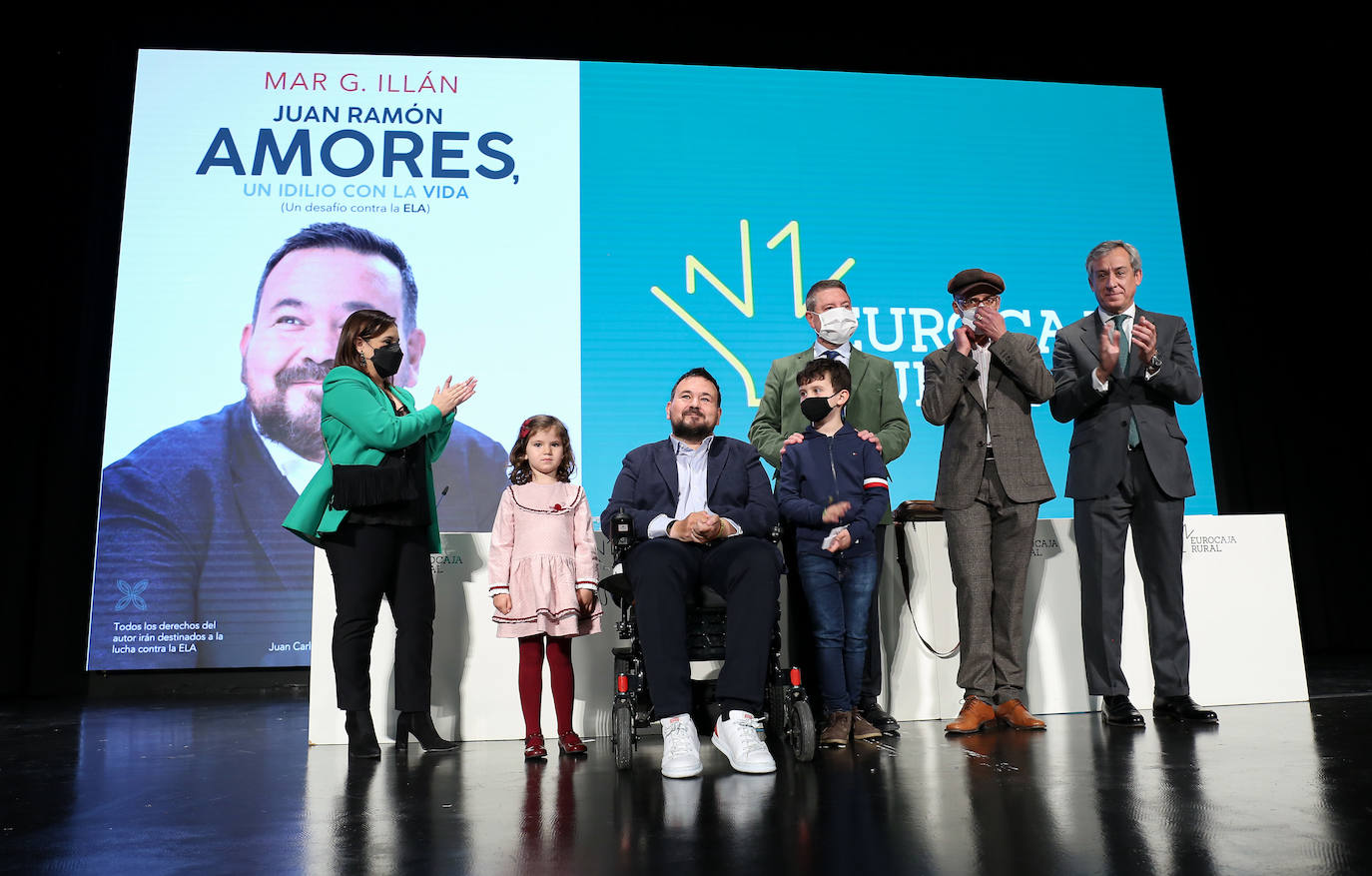 Emotiva presentación del libro de Juan Ramón Amores