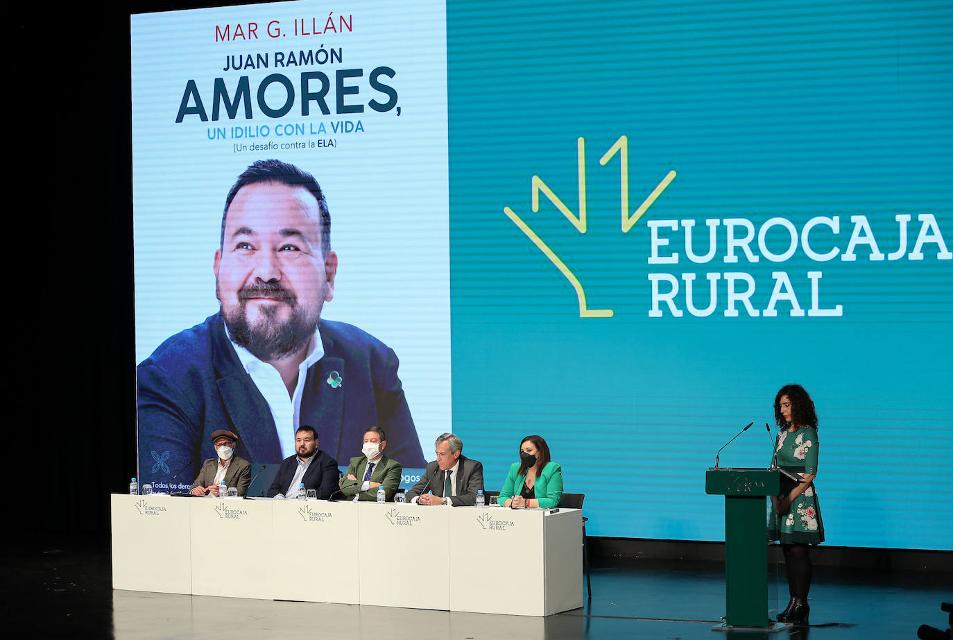 En imágenes: la presentación del libro sobre la historia de Juan Ramón Amores