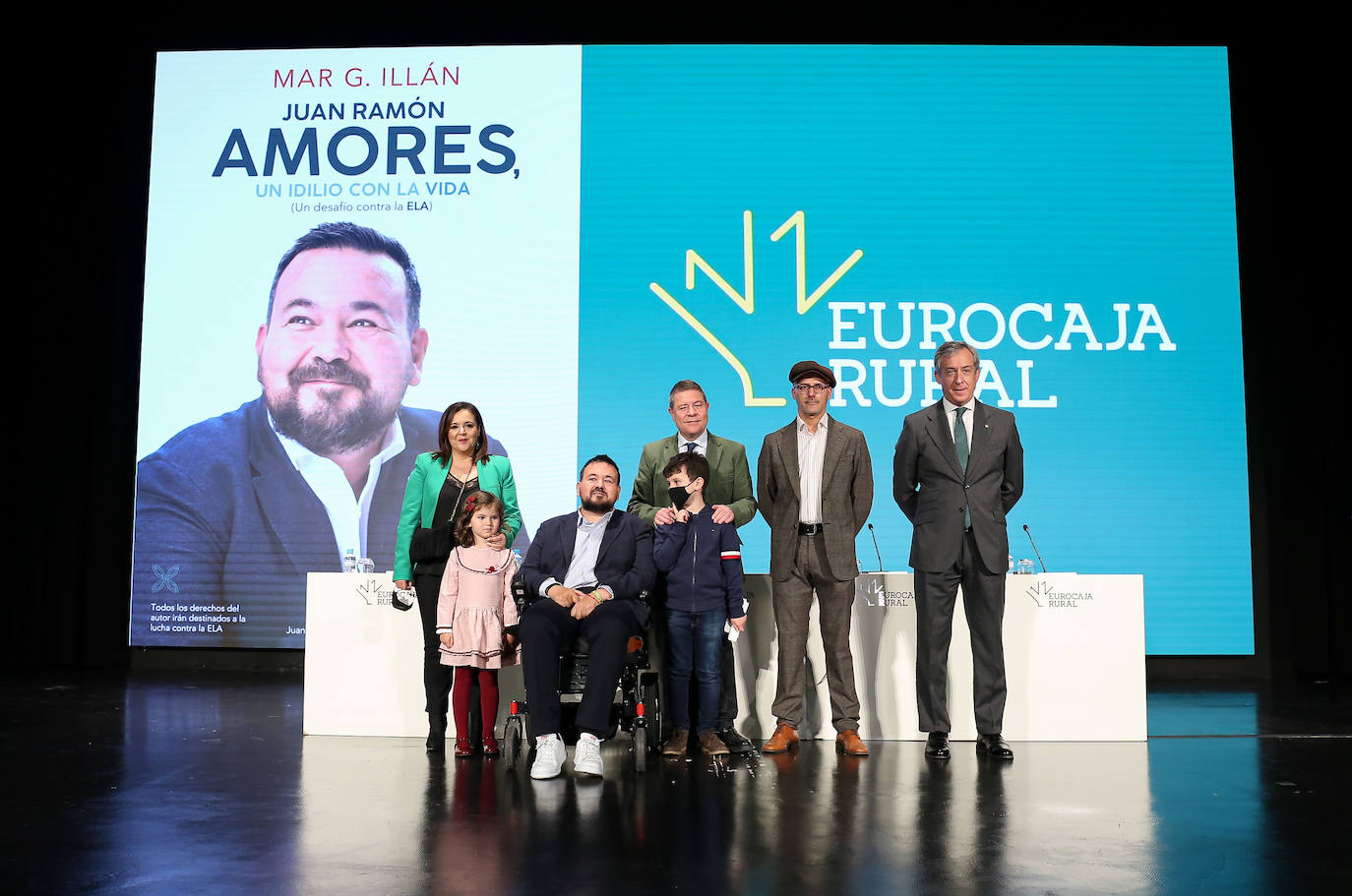 En imágenes: la presentación del libro sobre la historia de Juan Ramón Amores