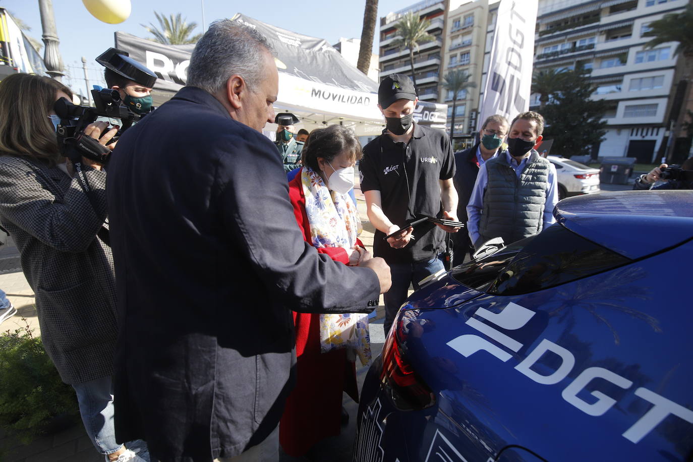 La inauguración de la muestra                    &#039;e-Movilidad&#039; en Córdoba, en imágenes