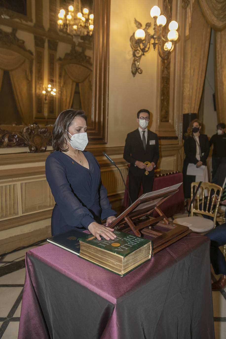 La toma de posesión de la nueva presidenta de los médicos de Córdoba, en imágenes