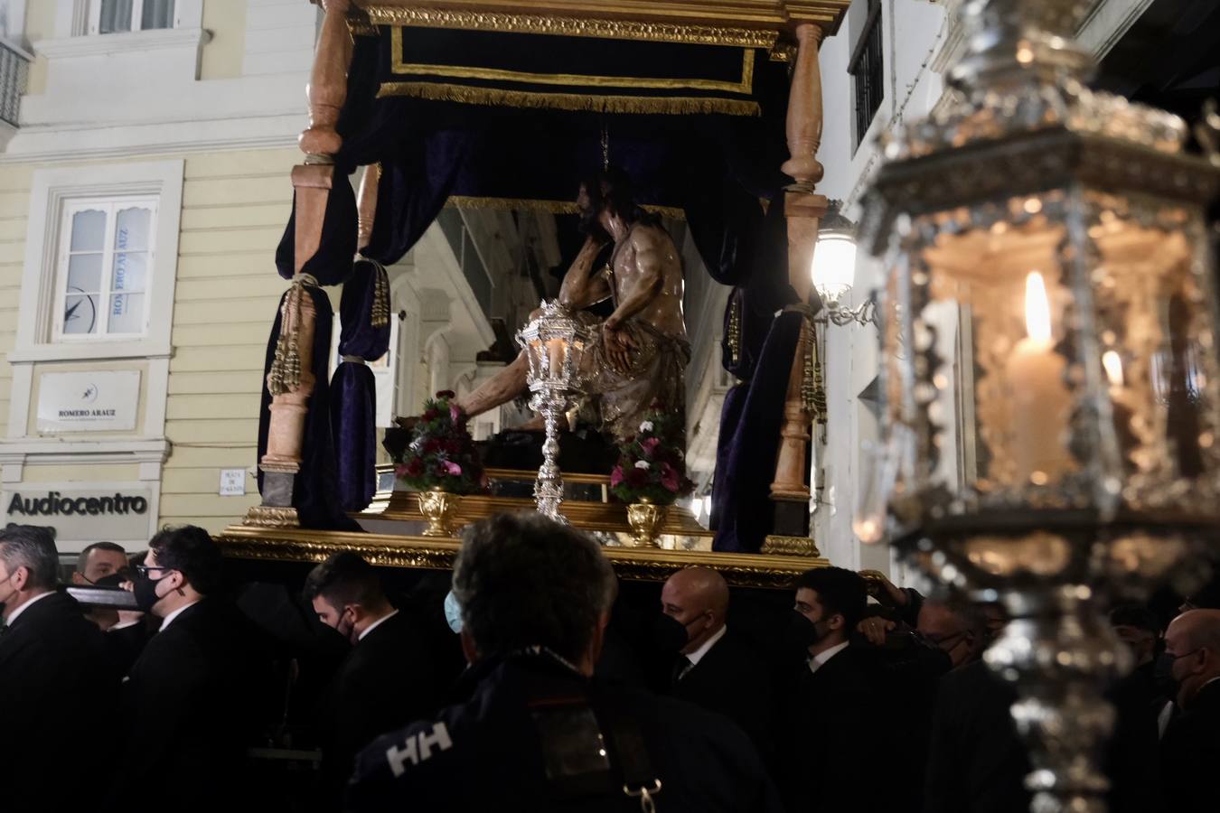 FOTOS: Vía Crucis Extraordinario de Humildad y Paciencia por las calles de Cádiz