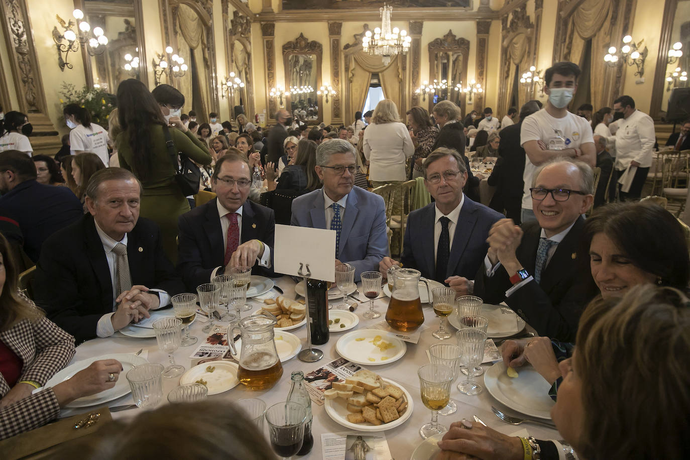 El almuerzo de la Fundación Bangassou en Córdoba, en imágenes