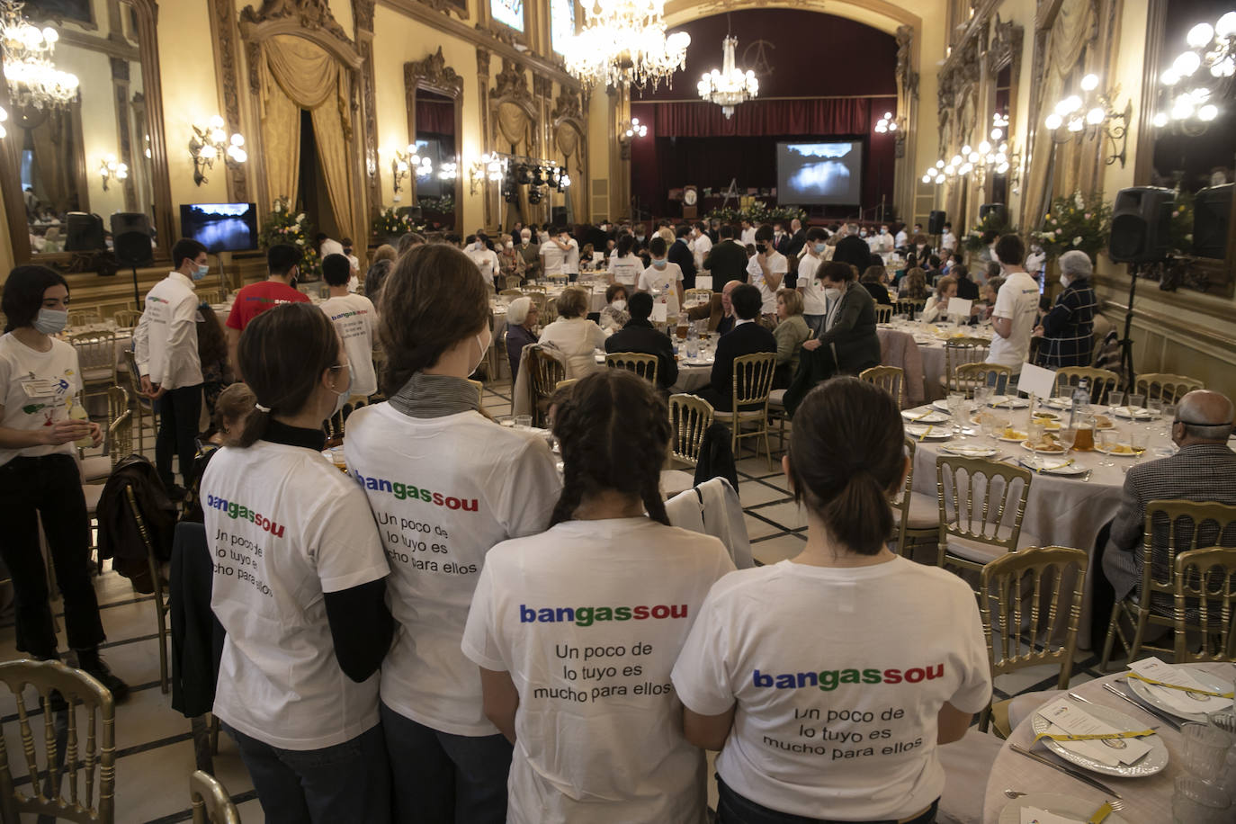 El almuerzo de la Fundación Bangassou en Córdoba, en imágenes