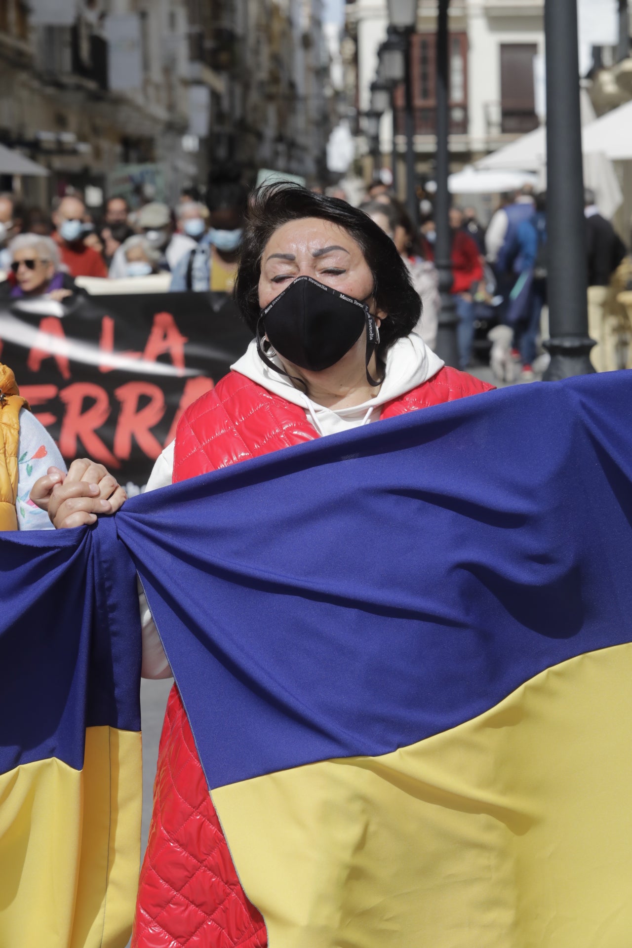 Fotos: Manifestación en Cádiz para apoyar a Ucrania