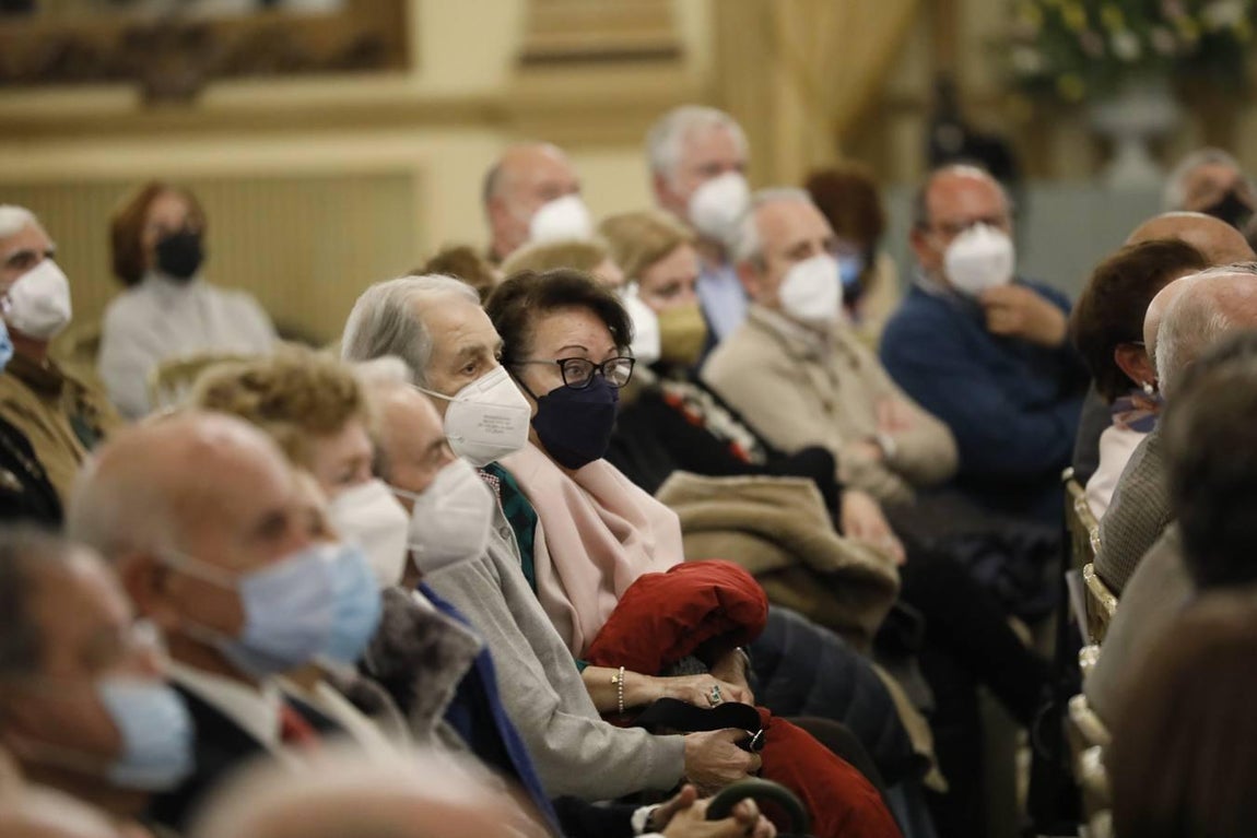 La conferencia del alcalde de Córdoba en el Foro Amador Jover, en imágenes