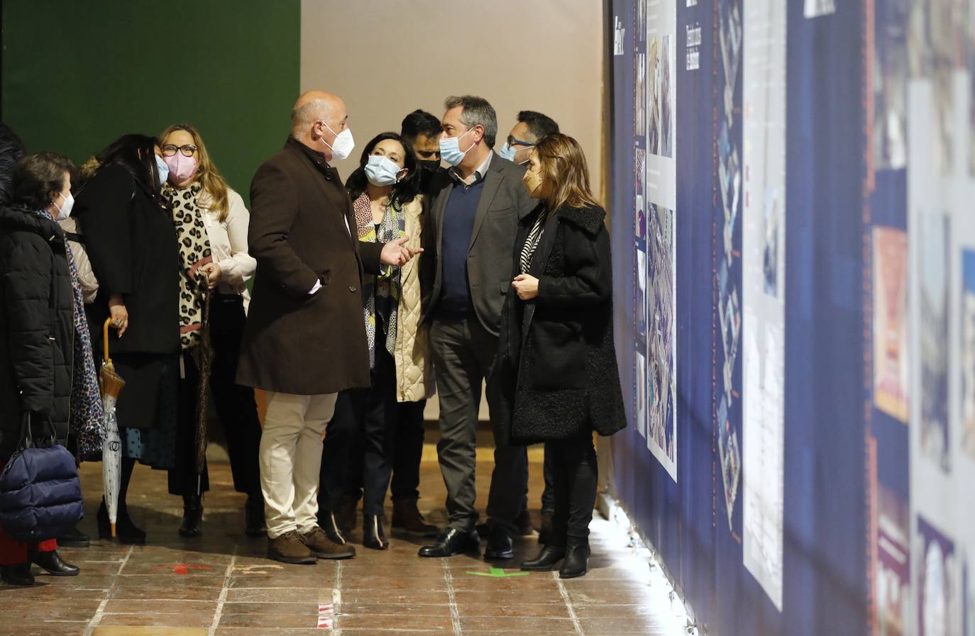 El encuentro de Juan Espadas con militantes del PSOE en Córdoba, en imágenes