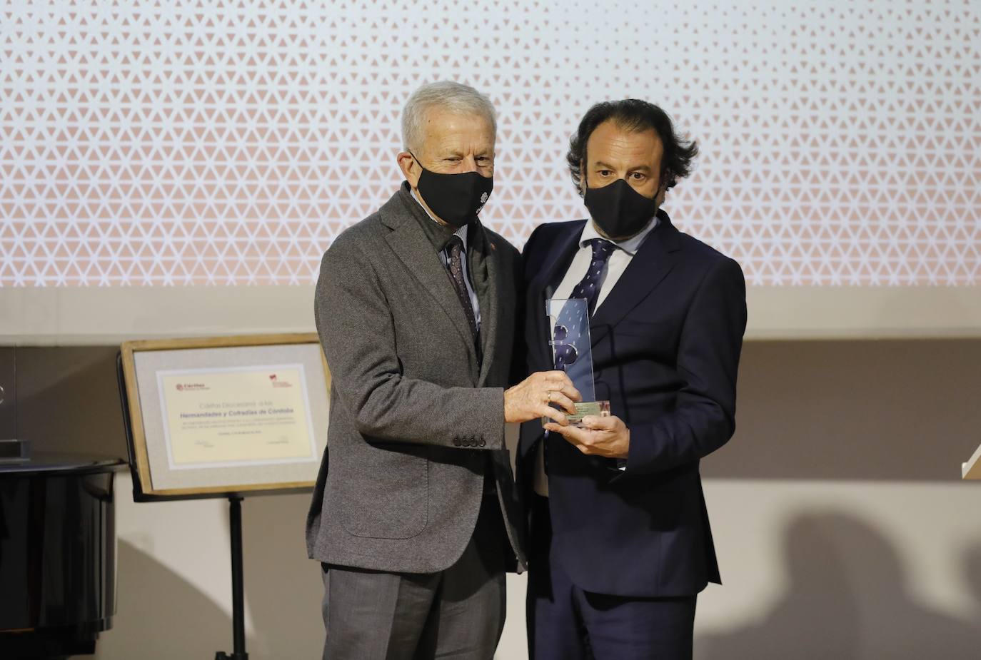 La entrega de los premios Entidades con Corazón de Cáritas Córdoba, en imágenes