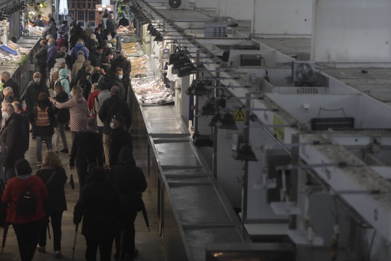 Fotos: El mercado de abastos de Cádiz en la huelga de transportes