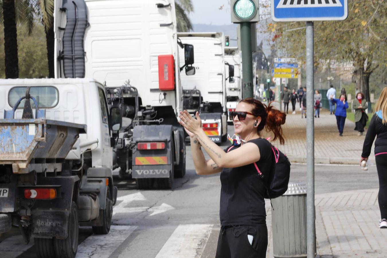 La protesta de los camioneros por el Centro de Córdoba, en imágenes