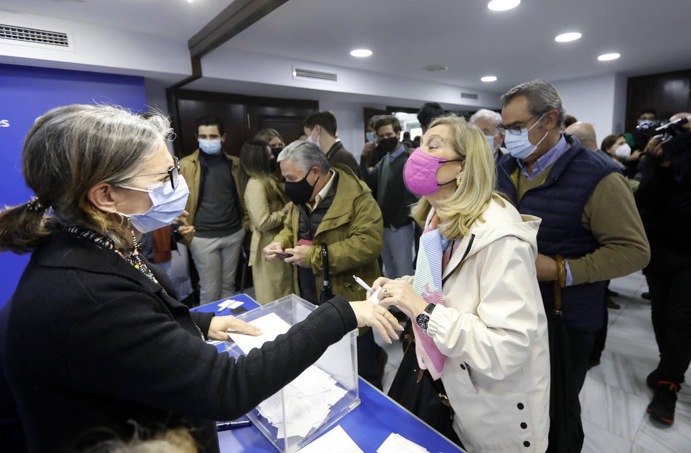 Las votaciones de las primarias del PP de Córdoba, en imágenes