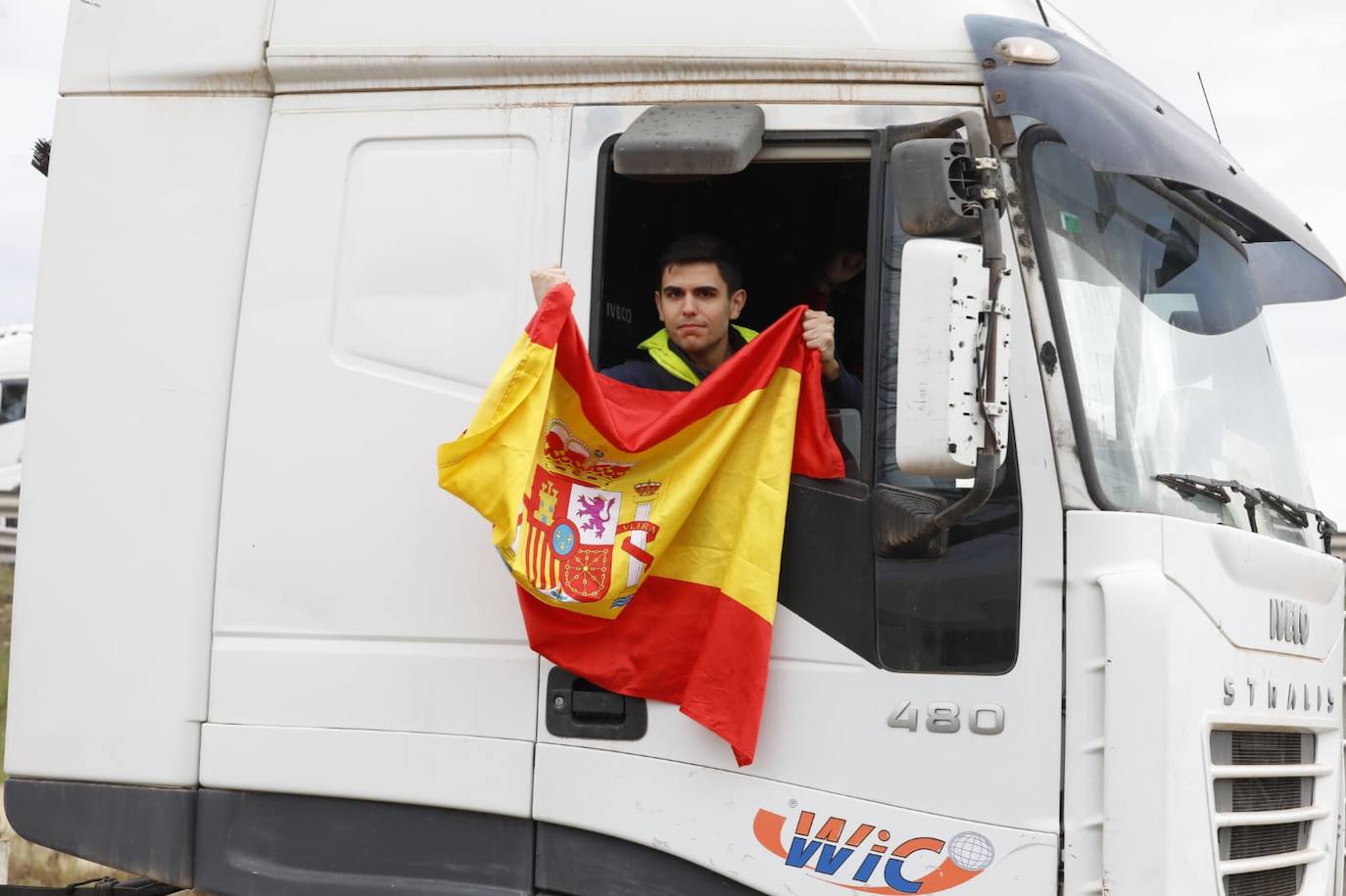 El inicio de la protesta de los camioneros en Córdoba, en imágenes