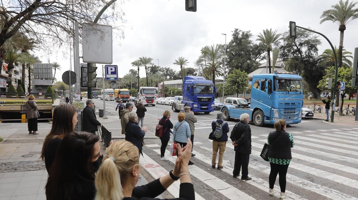 La protesta de los camioneros por el Centro de Córdoba, en imágenes