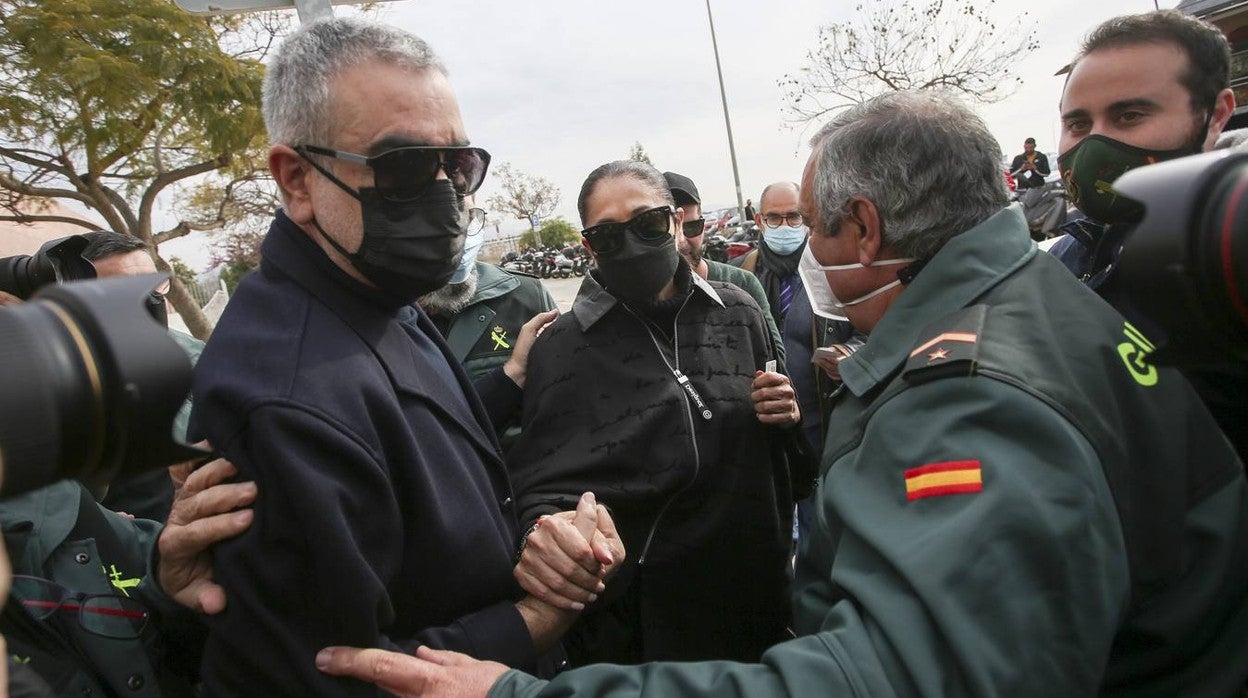 Entrada de Isabel Pantoja en los juzgados de Málaga, en imágenes