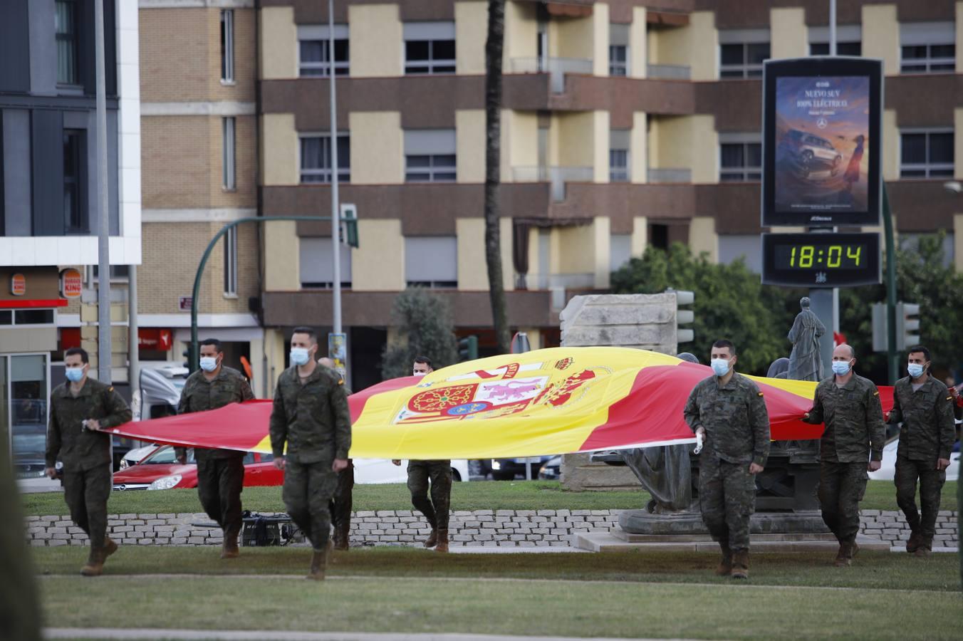 El izado de la bandera de España en Córdoba, en imágenes