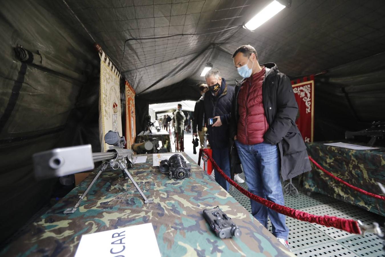 La espectacular exposición militar en Córdoba de las Unidades Acorazadas de la Bri X, en imágenes