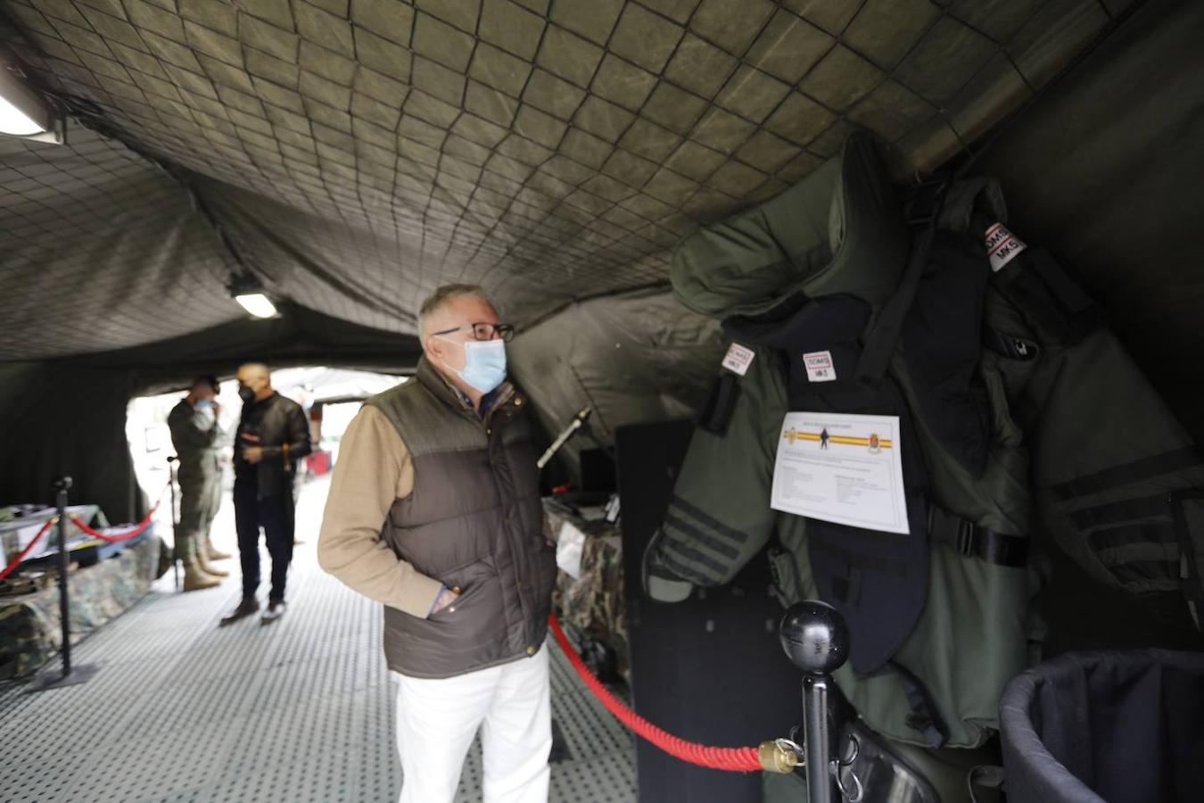 La espectacular exposición militar en Córdoba de las Unidades Acorazadas de la Bri X, en imágenes