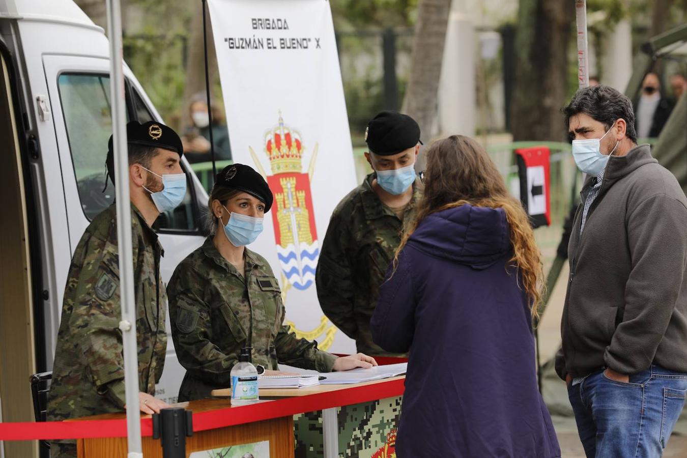 La espectacular exposición militar en Córdoba de las Unidades Acorazadas de la Bri X, en imágenes