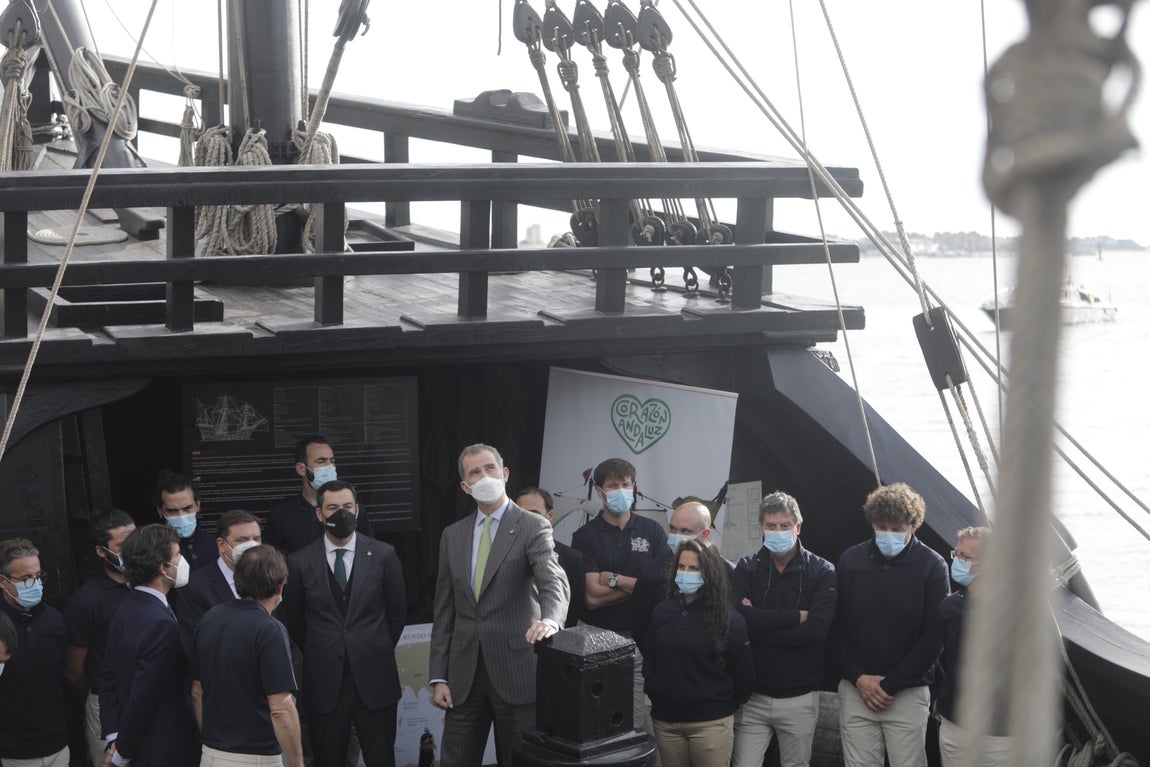 Fotos: Felipe VI en la Cofradía de Pescadores de Sanlúcar y la Nao Victoria