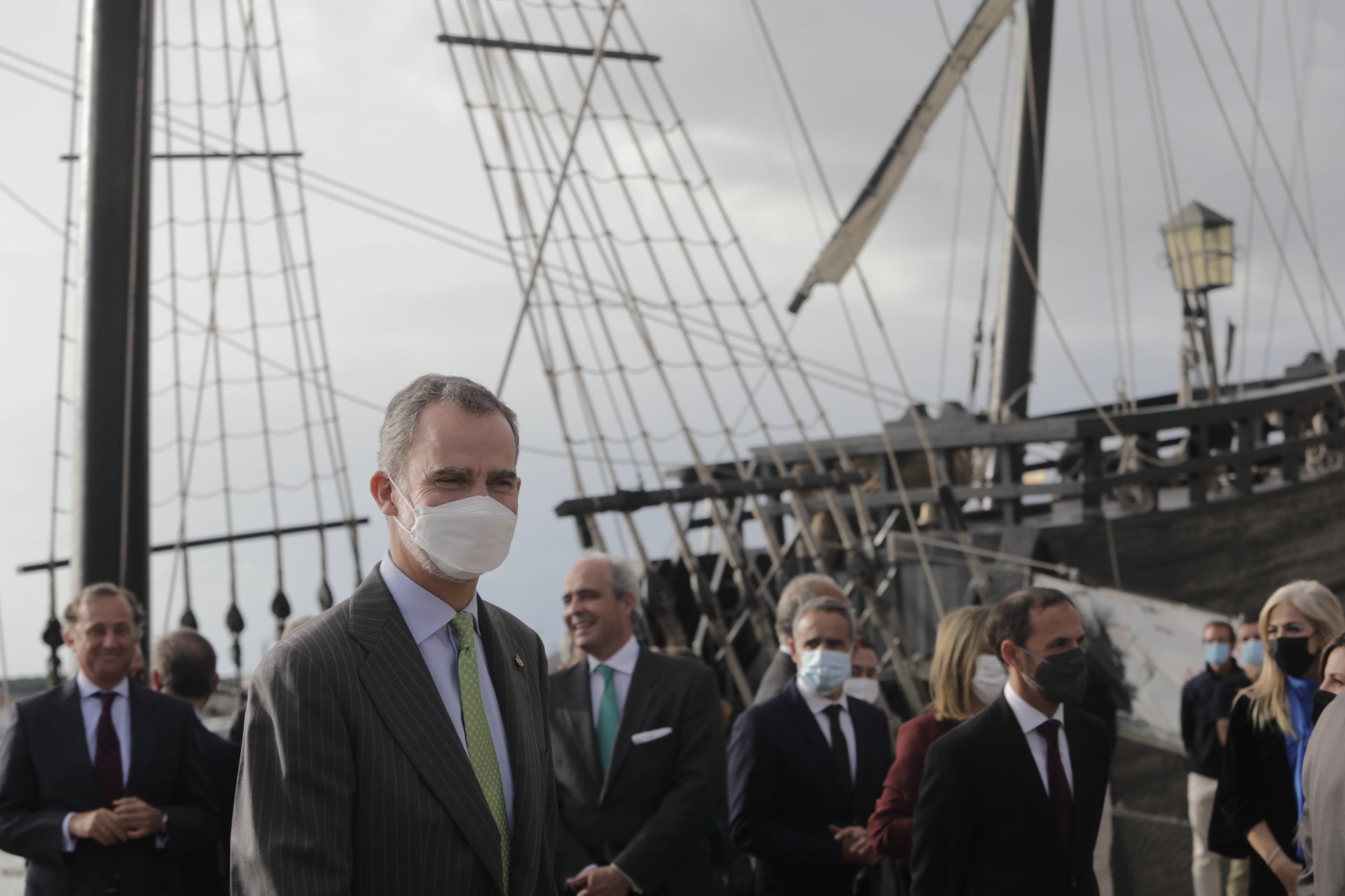 Fotos: Felipe VI en la Cofradía de Pescadores de Sanlúcar y la Nao Victoria