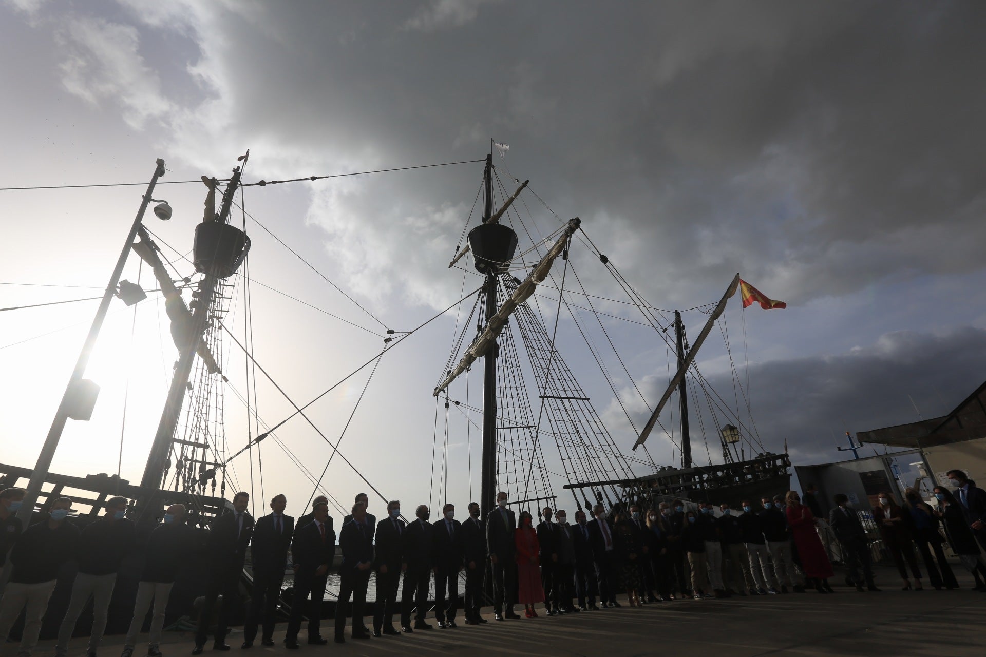 Fotos: Felipe VI en la Cofradía de Pescadores de Sanlúcar y la Nao Victoria