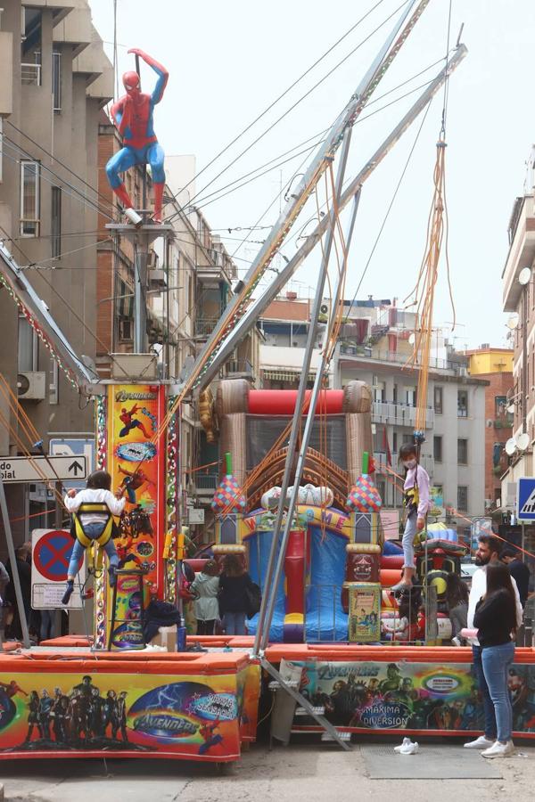 El gran ambiente de la &#039;Viñuela Shopping Hill&#039; de Córdoba, en imágenes