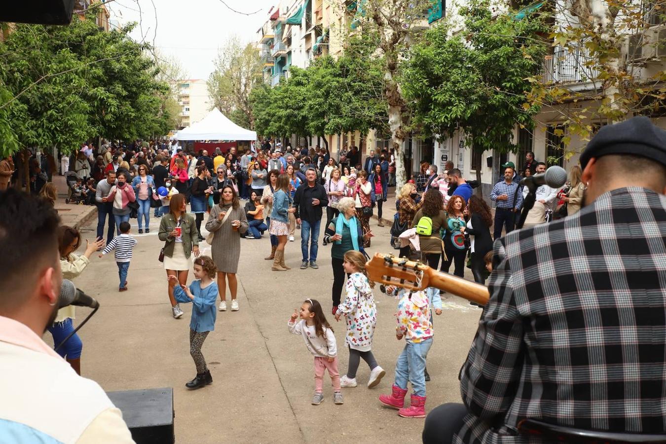 El gran ambiente de la &#039;Viñuela Shopping Hill&#039; de Córdoba, en imágenes