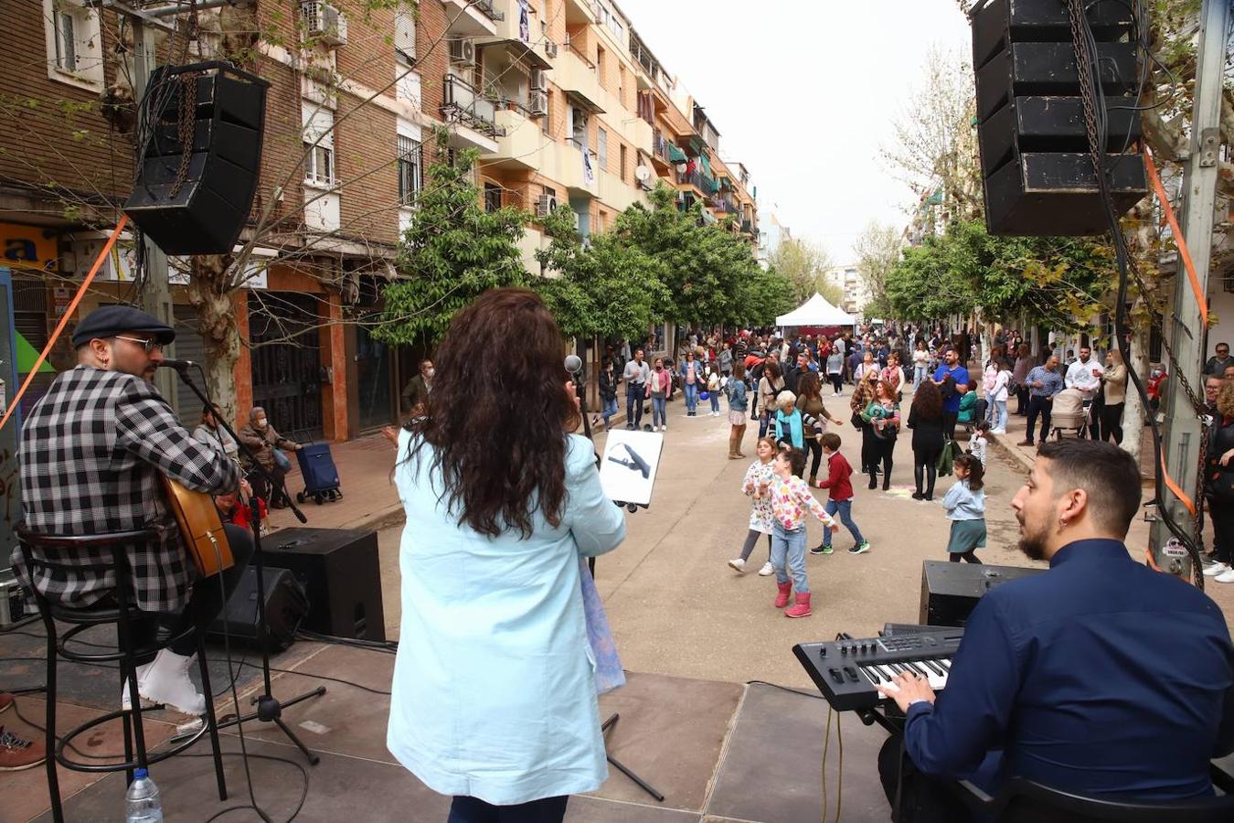 El gran ambiente de la &#039;Viñuela Shopping Hill&#039; de Córdoba, en imágenes