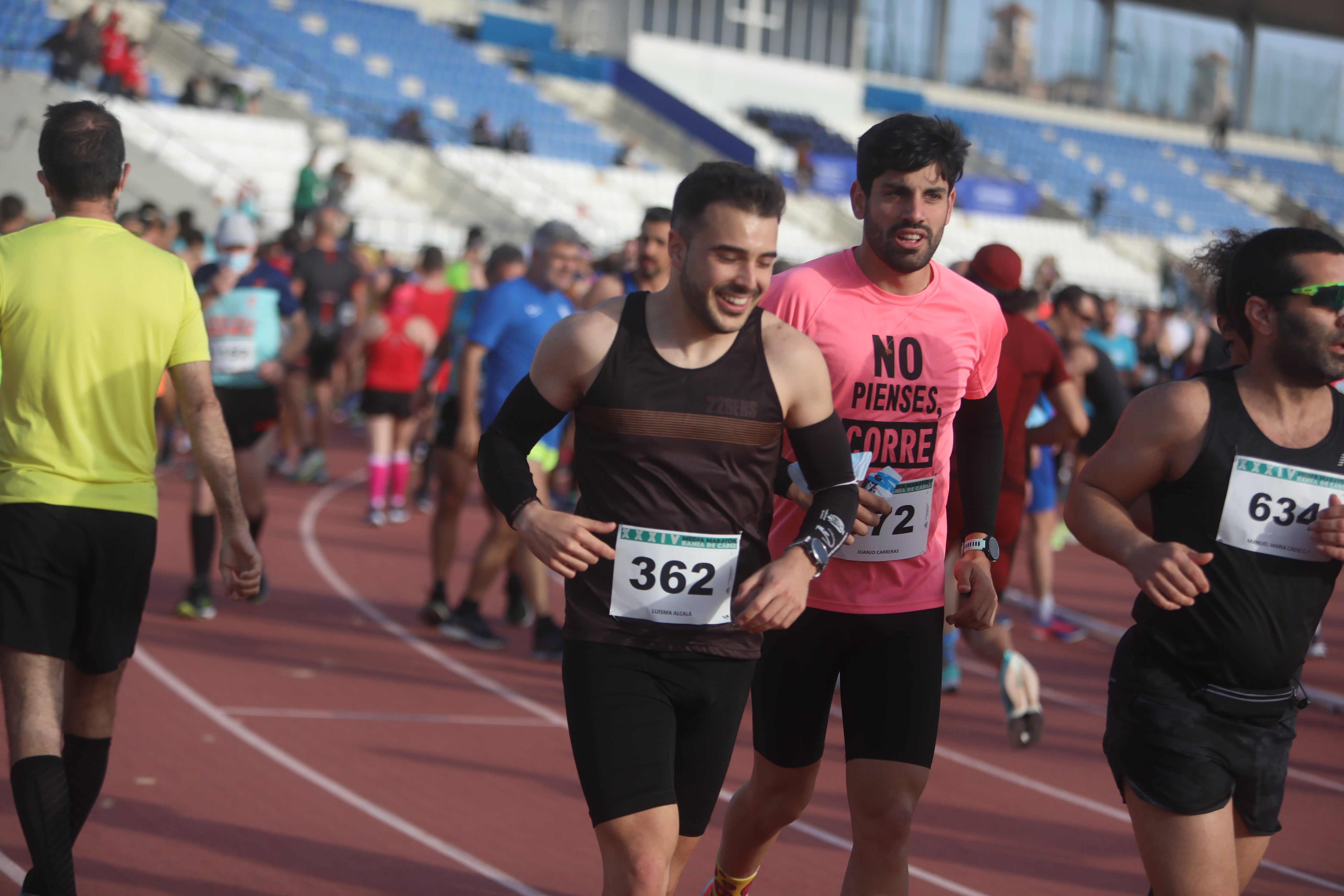 En imágenes: Vuelve la la Media Maratón Bahía de Cádiz