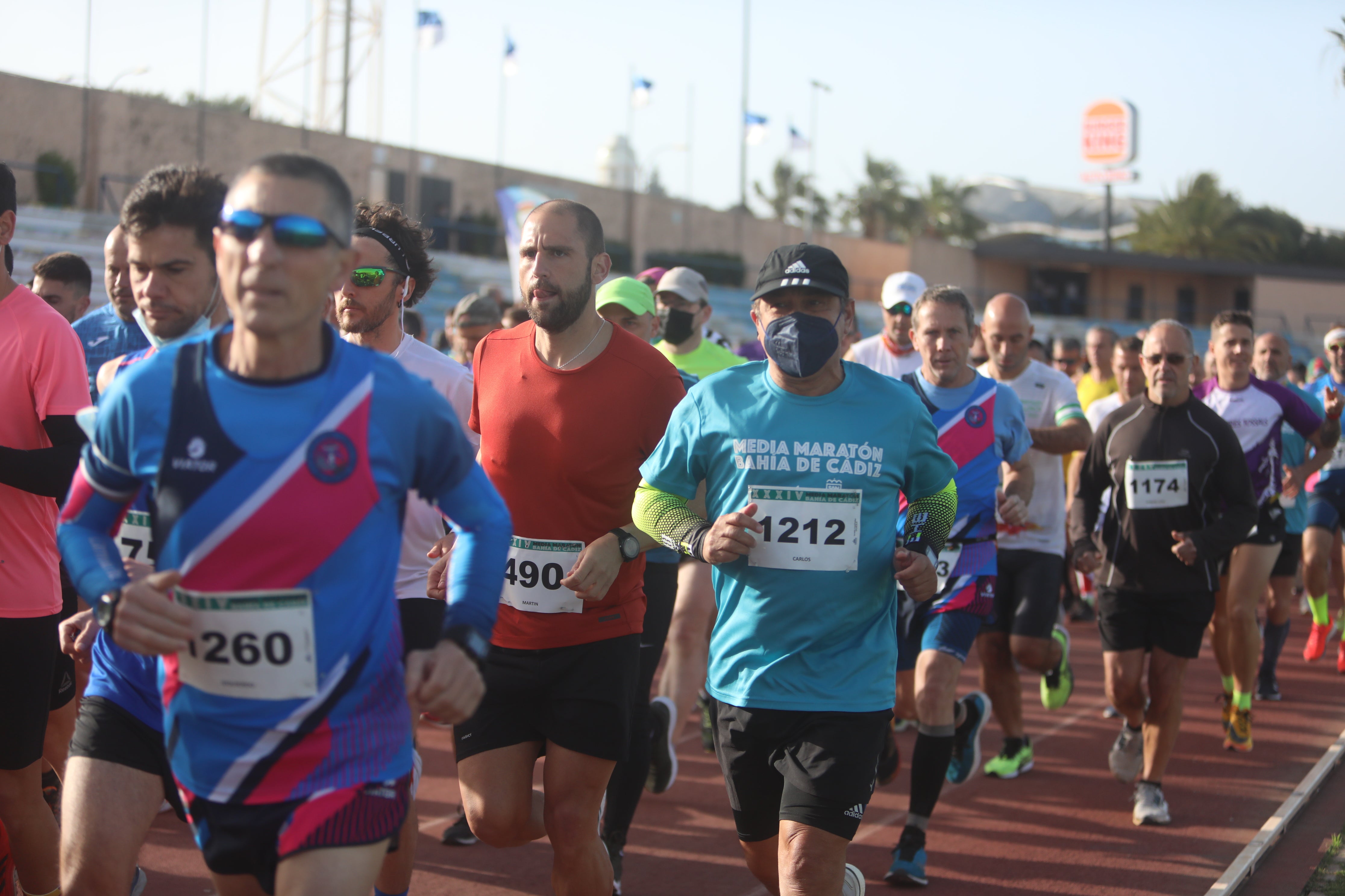 En imágenes: Vuelve la la Media Maratón Bahía de Cádiz