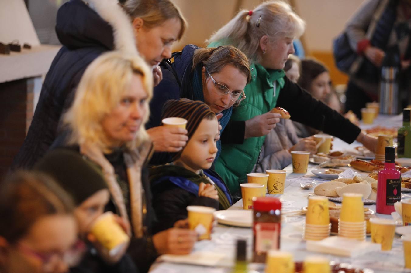 La llegada de refugiados de Ucrania a Córdoba, en imágenes