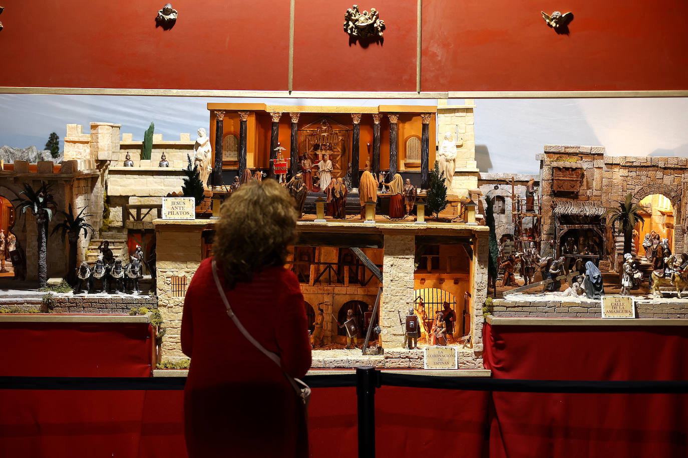 La llamativa Pasión de Cristo en quince dioramas en Zoco Córdoba