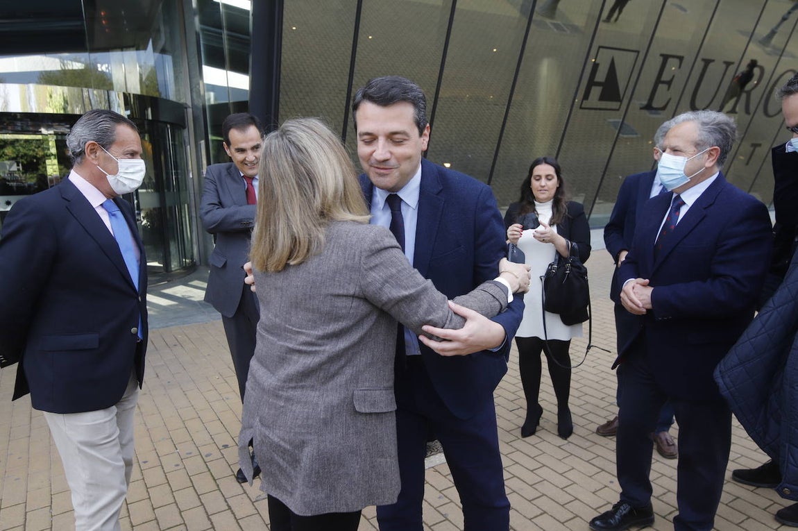 La conferencia de la consejera de Fomento en el foro de Asfaco, en imágenes