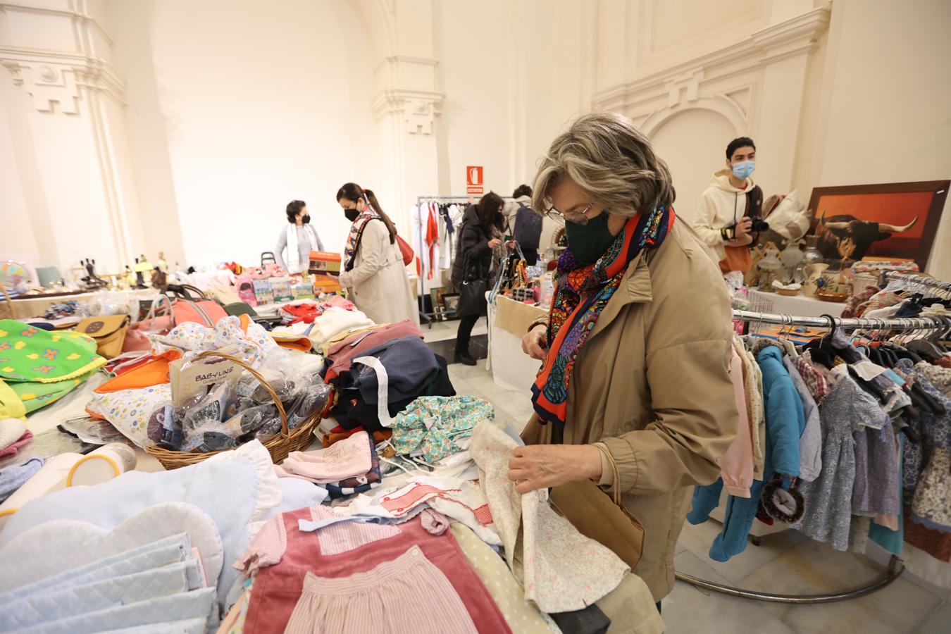 El Baratillo de Primavera de Adevida en San Felipe Neri, en imágenes