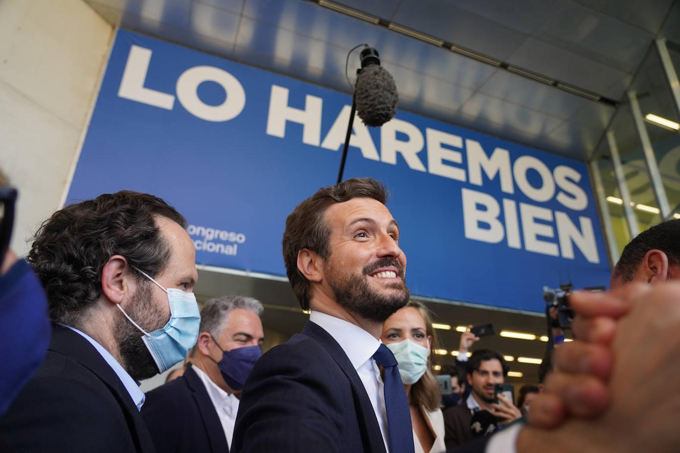 Llegada de Pablo Casado al Congreso. 