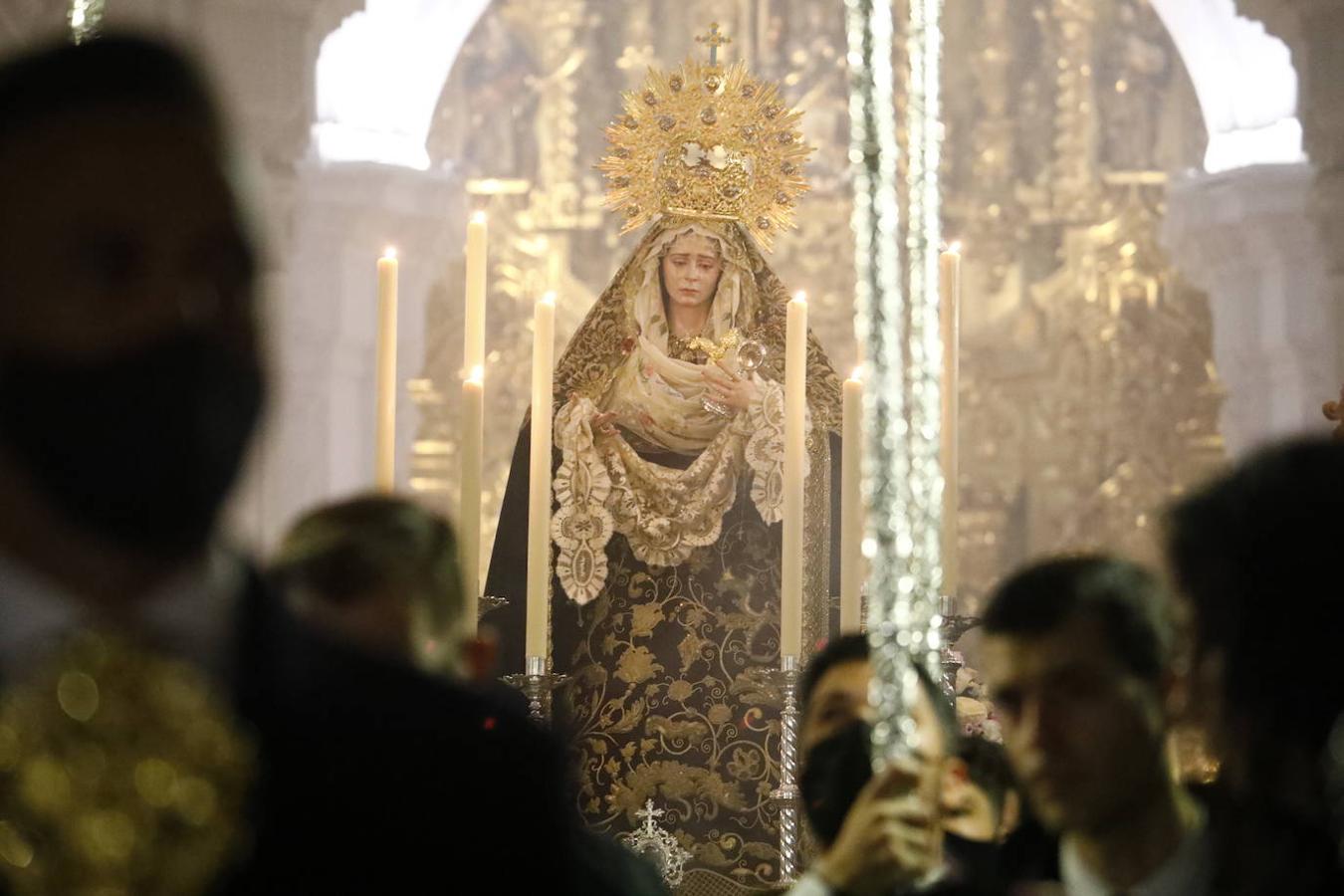 La vuelta a casa del Perdón y la Virgen del Rocío, en imágenes